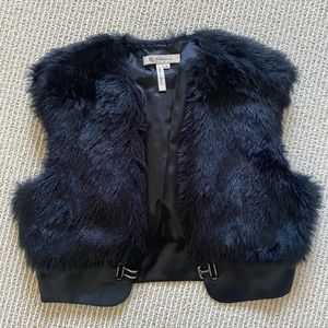 BCBG BCBGeneration faux-fur cropped vest